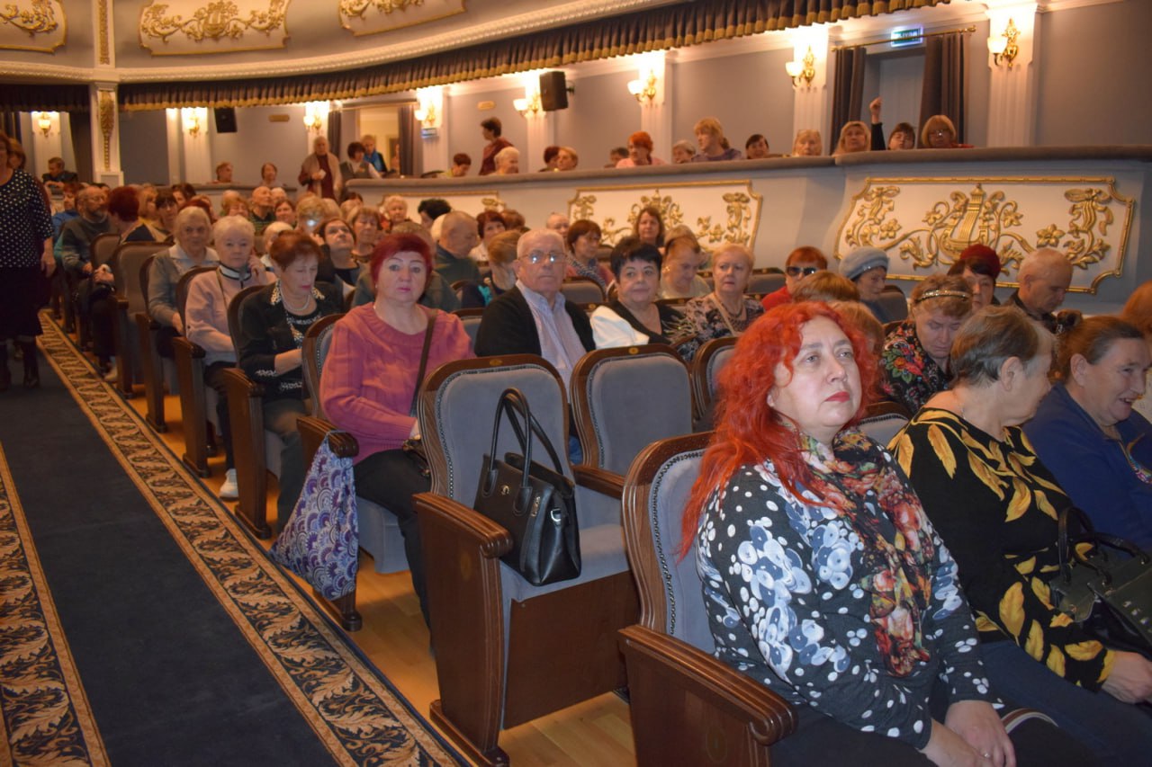 В преддверии Международного дня инвалидов в Рязанском ТЮЗе приветствовали 240 рязанцев с ограниченными возможностями здоровья В преддверии Международного дня инвалидов в Рязанском ТЮЗе приветствовали 240 рязанцев с ограниченными возможностями здоровья