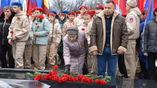 В Скопине у мемориала «Вечный огонь» прошел торжественный митинг, посвященный 84-й годовщине освобождения города от немецко-фашистских захватчиков