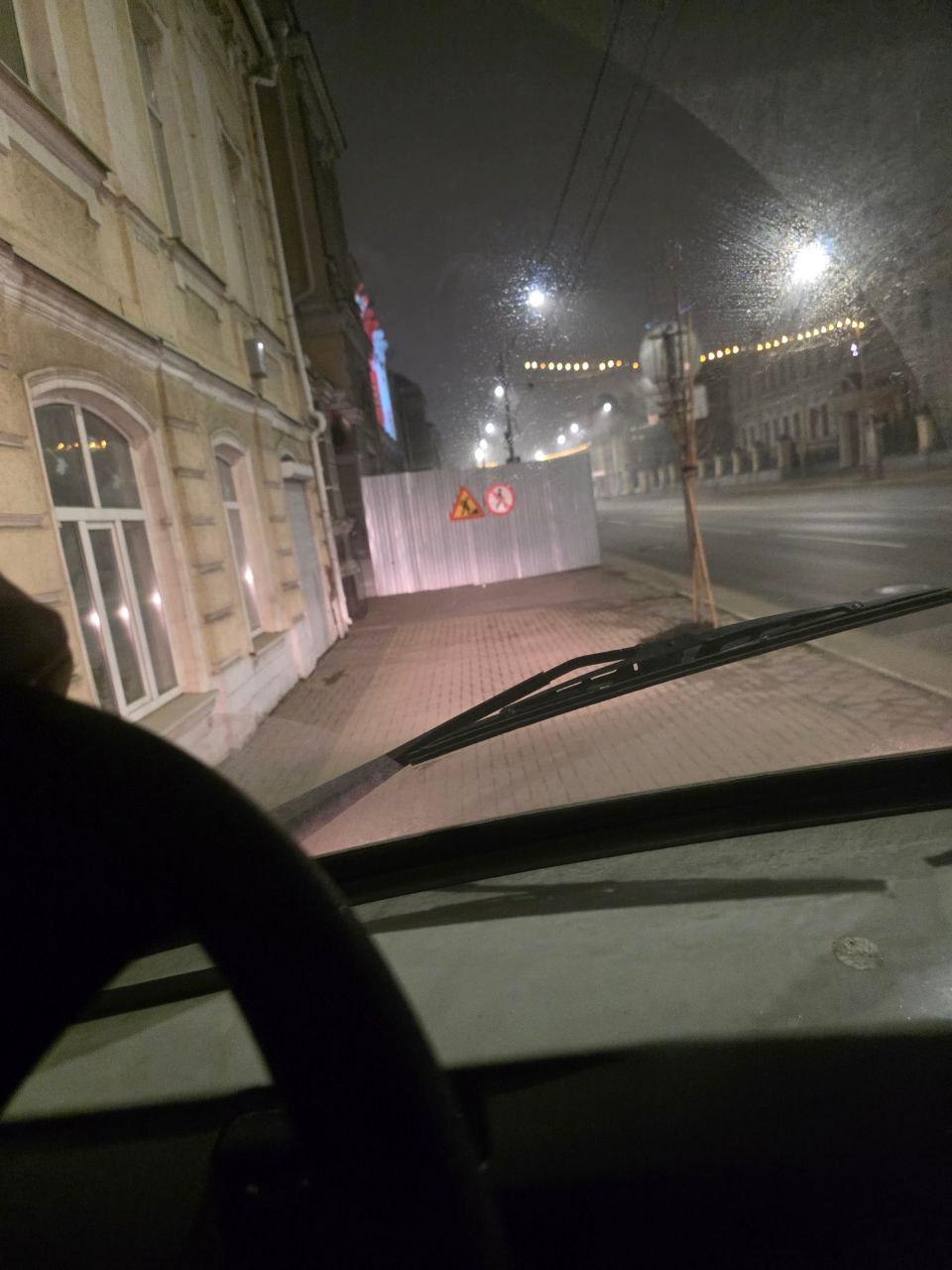 В ночь на 1 декабря коммунальные службы вышли на уборку городских территорий В ночь на 1 декабря коммунальные службы вышли на уборку городских территорий