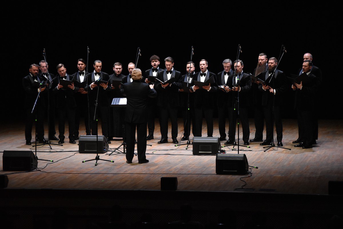 В Рязани выступил хор Сретенского мужского монастыря В Рязани выступил хор Сретенского мужского монастыря