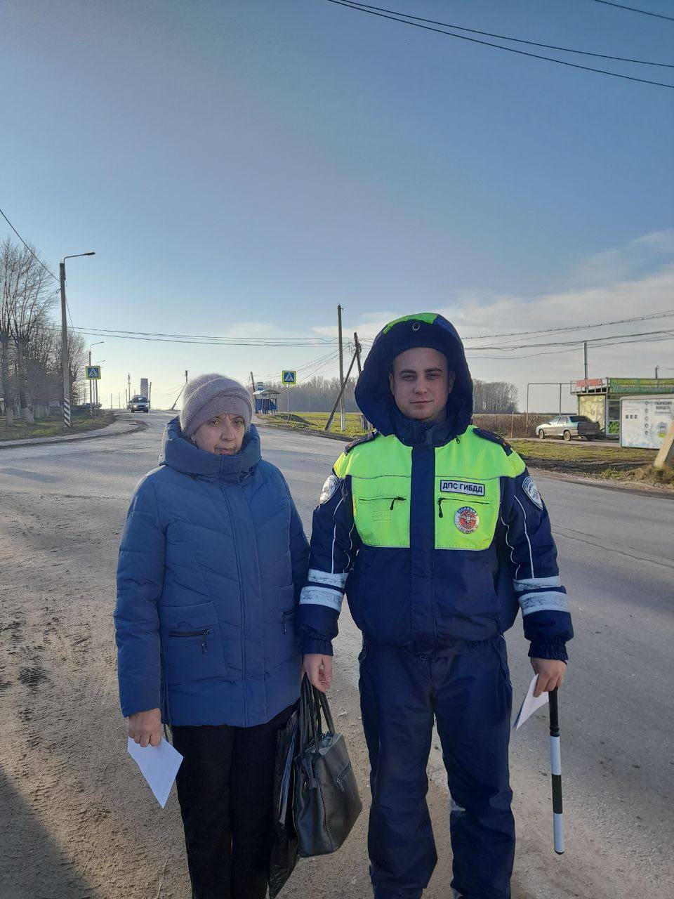 Сотрудники Госавтоинспекции Михайловского района провели профилактическую акцию «Пешеход» с раздачей информационных памяток Сотрудники Госавтоинспекции Михайловского района провели профилактическую акцию «Пешеход» с раздачей информационных памяток