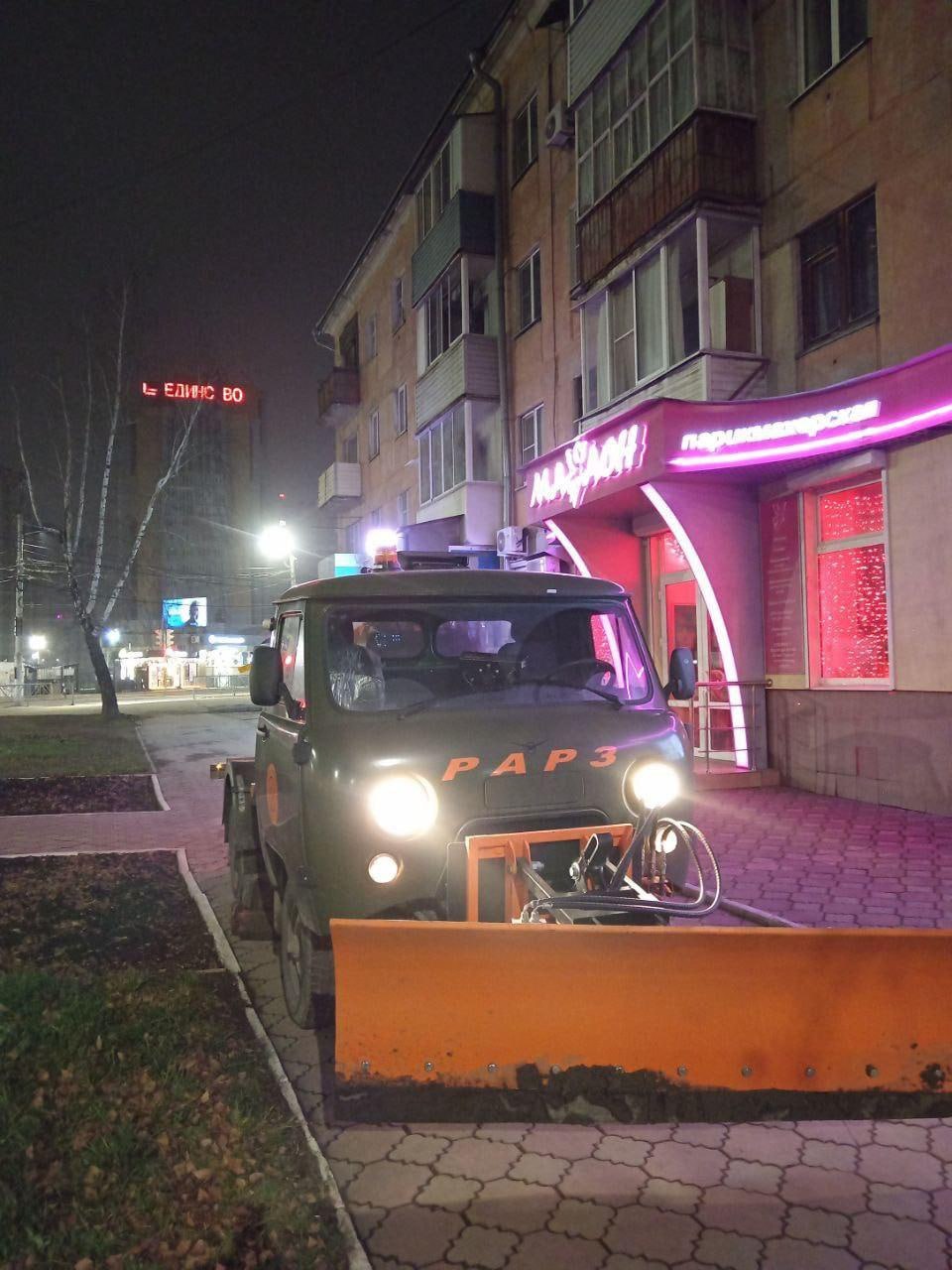 В ночь на 3 декабря подбор и вывоз грунтовых наносов осуществлялся на улице Рязанской В ночь на 3 декабря подбор и вывоз грунтовых наносов осуществлялся на улице Рязанской