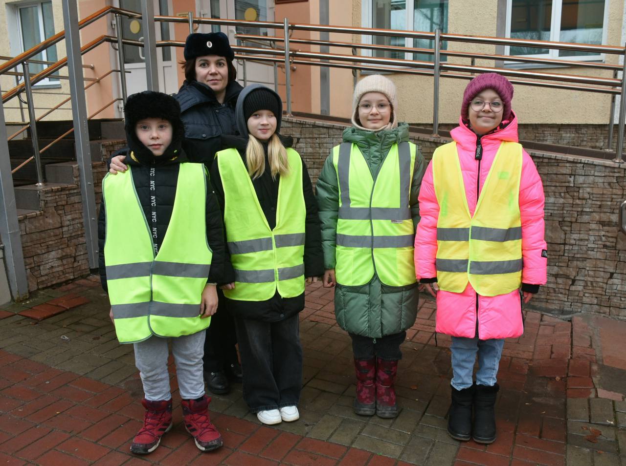В международный день инвалида сотрудниками Госавтоинспекции совместно с учащимися специальной (коррекционной) общеобразовательной школы-интерната №26 г.Рязани проведена акция «Внимание! Слепые пешеходы!»