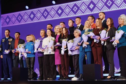 На Международном форуме #МЫВМЕСТЕ вручили почётный знак «Доброволец России»