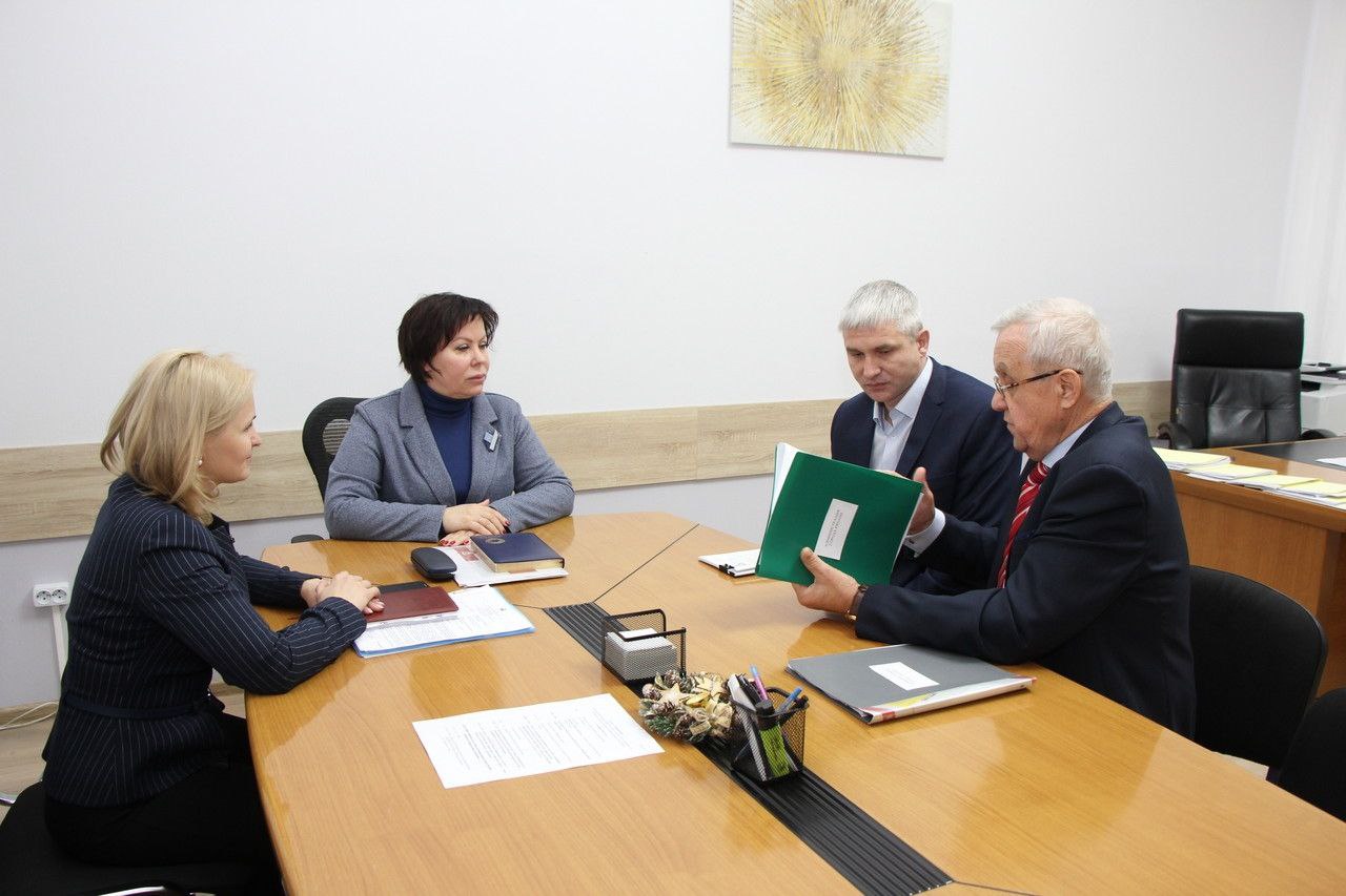 5 декабря один из участников федеральной программы «Время героев» Сергей Пугачев прошел однодневную стажировку в Рязанской городской Думе и администрации города Рязани, которая предусмотрена программой обучения для... 5 декабря один из участников федеральной программы «Время героев» Сергей Пугачев прошел однодневную стажировку в Рязанской городской Думе и администрации города Рязани, которая предусмотрена программой обучения для...