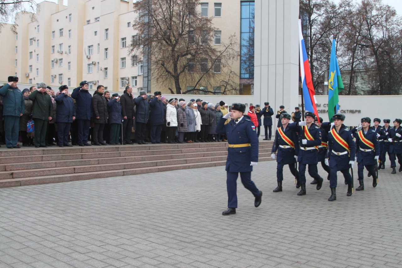 Сотрудник следственного управления принял участие в торжественном мероприятии в честь 84-й годовщины начала контрнаступления советских войск против немецко-фашистских захватчиков в битве под Москвой Сотрудник следственного управления принял участие в торжественном мероприятии в честь 84-й годовщины начала контрнаступления советских войск против немецко-фашистских захватчиков в битве под Москвой