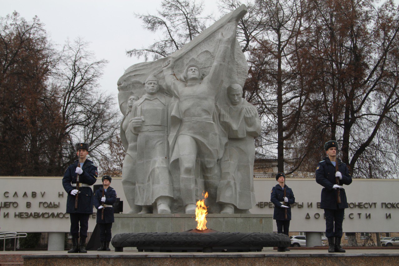 Сотрудник следственного управления принял участие в торжественном мероприятии в честь 84-й годовщины начала контрнаступления советских войск против немецко-фашистских захватчиков в битве под Москвой