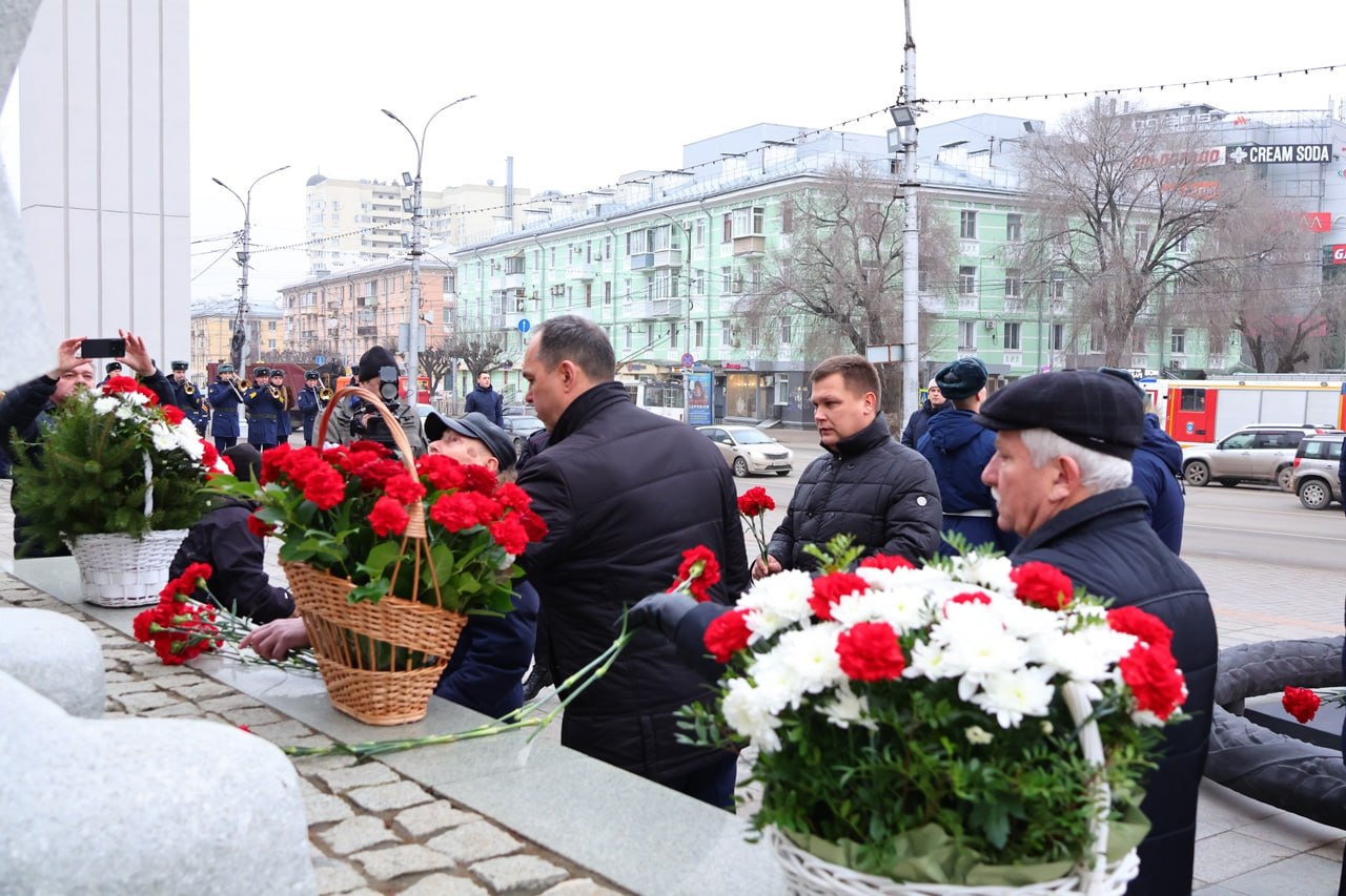 5 декабря на площади Победы прошло памятное мероприятие, посвященное 84-й годовщине начала контрнаступления советских войск в битве под Москвой 5 декабря на площади Победы прошло памятное мероприятие, посвященное 84-й годовщине начала контрнаступления советских войск в битве под Москвой