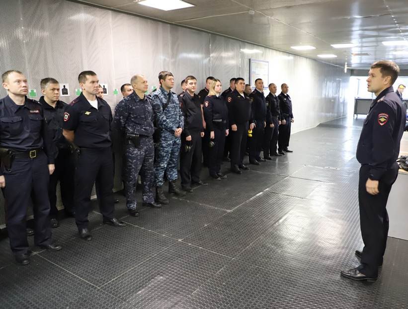 В Рязани прошли соревнования по стрельбе из табельного оружия