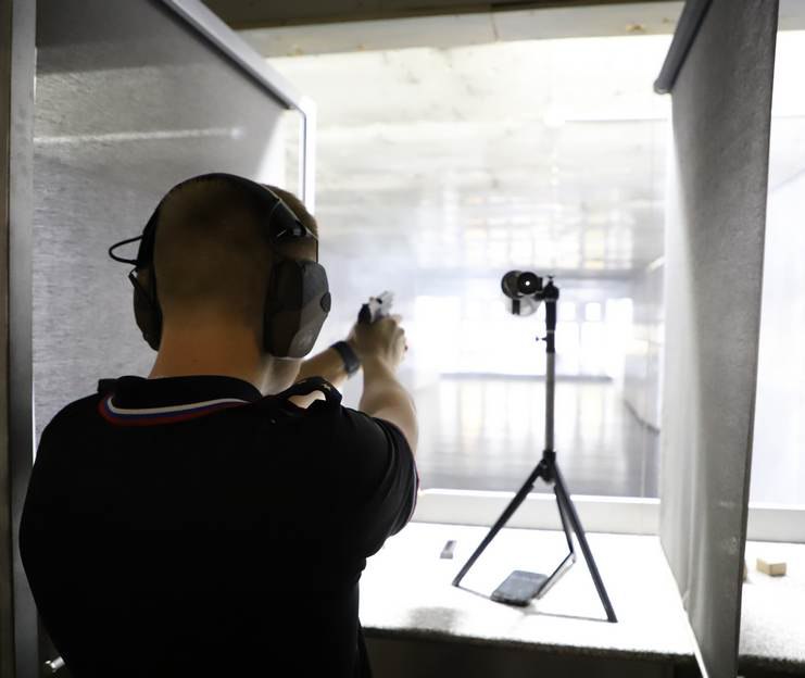 В Рязани прошли соревнования по стрельбе из табельного оружия В Рязани прошли соревнования по стрельбе из табельного оружия