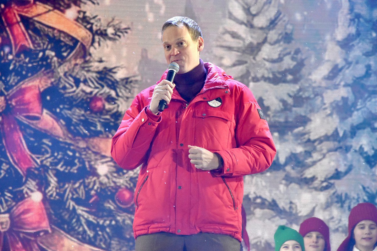 В Рязани начались праздничные гуляния «Новогодняя столица России» В Рязани начались праздничные гуляния «Новогодняя столица России»