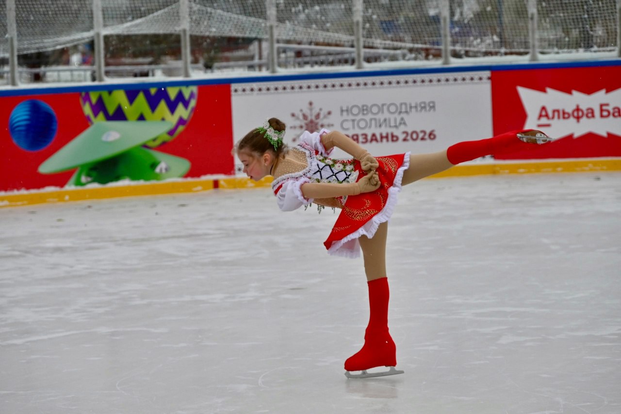 В субботу, 13 декабря, на Лыбедском бульваре в Рязани состоялось торжественное открытие катка, приуроченное к старту программы «Рязань – Новогодняя столица 2026» В субботу, 13 декабря, на Лыбедском бульваре в Рязани состоялось торжественное открытие катка, приуроченное к старту программы «Рязань – Новогодняя столица 2026»
