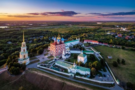 Вечером и ночью над регионами России была отражена массированная атака украинских беспилотников