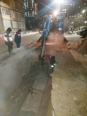 Произошла авария на подающем трубопроводе у дома 26 по улице Зубковой