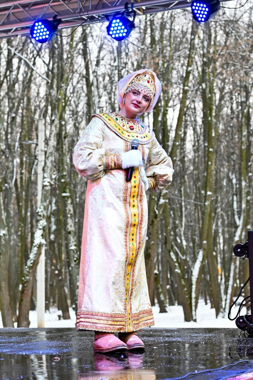 В рамках «Новогодней столицы России 2026» в рязанском Лесопарке состоялось открытие Резиденции Деда Мороза В рамках «Новогодней столицы России 2026» в рязанском Лесопарке состоялось открытие Резиденции Деда Мороза