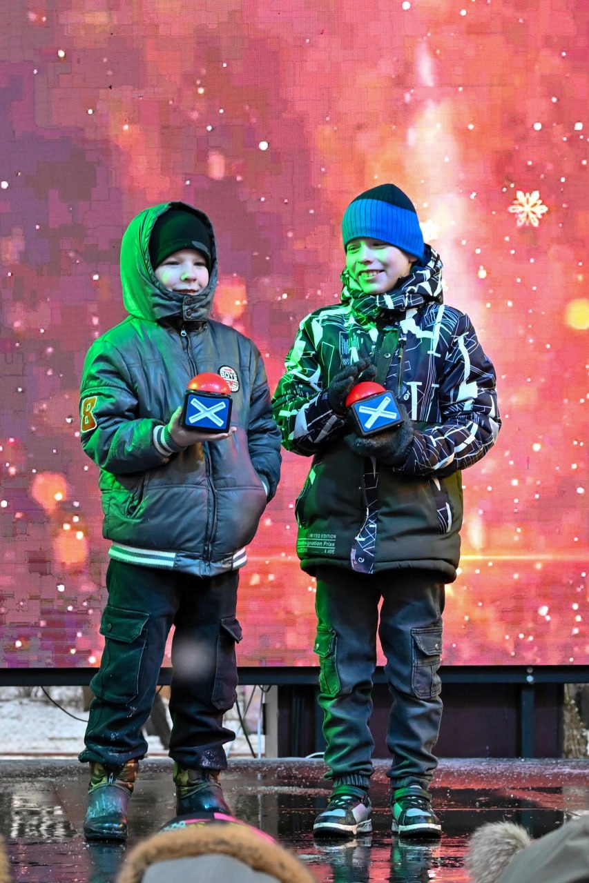 В рамках «Новогодней столицы России 2026» в рязанском Лесопарке состоялось открытие Резиденции Деда Мороза В рамках «Новогодней столицы России 2026» в рязанском Лесопарке состоялось открытие Резиденции Деда Мороза