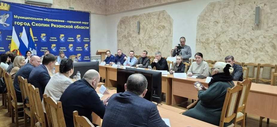 Руководитель Скопинского межрайонного следственного отдела принял участие в региональном проекте «Правовой поезд» Руководитель Скопинского межрайонного следственного отдела принял участие в региональном проекте «Правовой поезд»