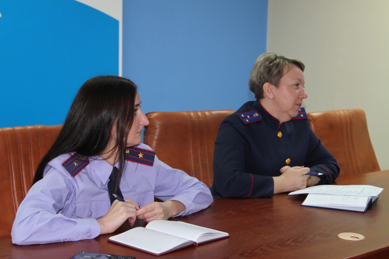 В следственном управлении СК России по Рязанской области состоялось заседание Женского совета, на котором обсуждены вопросы социальной поддержки сотрудников ведомства и их семей, а также подведены итоги работы за 2025 год В следственном управлении СК России по Рязанской области состоялось заседание Женского совета, на котором обсуждены вопросы социальной поддержки сотрудников ведомства и их семей, а также подведены итоги работы за 2025 год