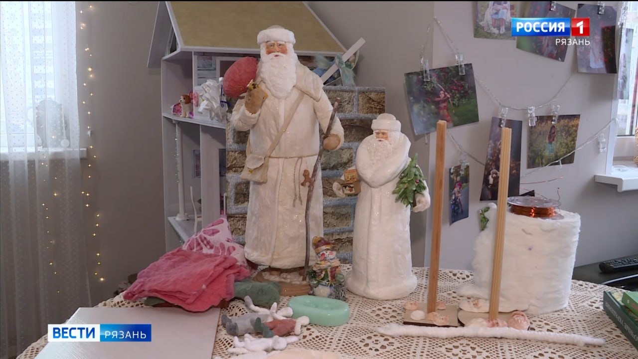 Рязанка Анастасия Агаркова создаёт новогодние игрушки из ваты Рязанка Анастасия Агаркова создаёт новогодние игрушки из ваты