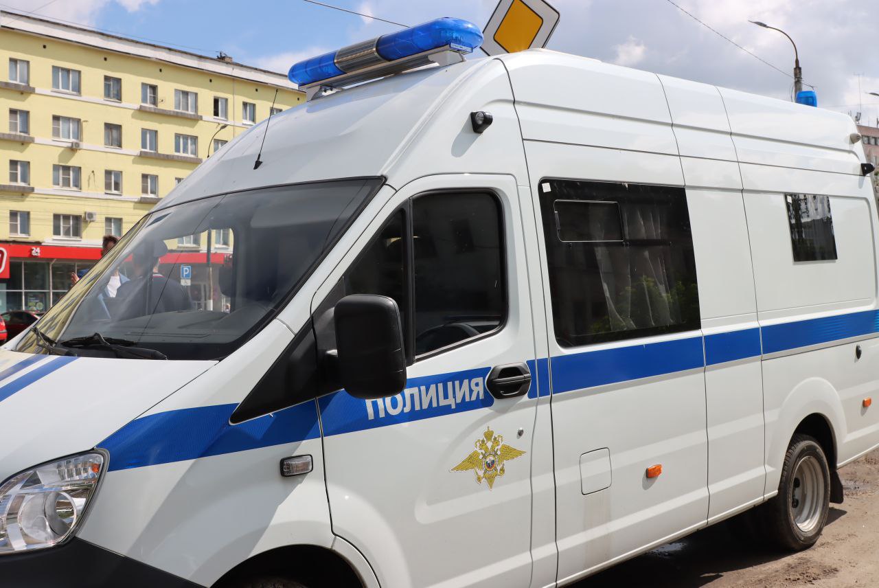 «В подарочной упаковке». Полицейские задержали мужчину, подозреваемого в ограблении супермаркета в поселке Сараи