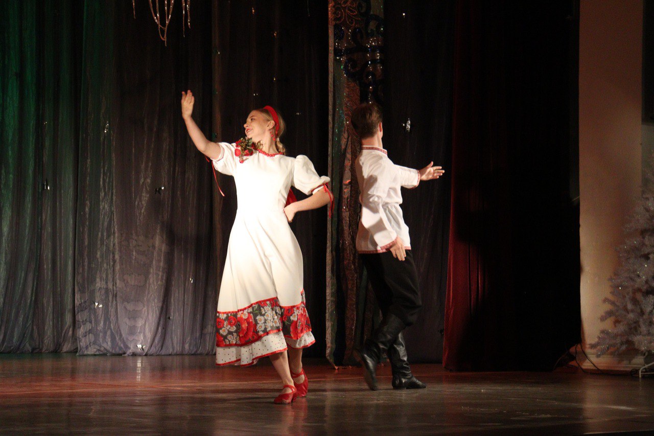 В зрительном зале Рязанского городского Дворца детского творчества прошла церемония чествования учащихся учреждений дополнительного образования и культуры города Рязани, добившихся значительных результатов в конкурсных... В зрительном зале Рязанского городского Дворца детского творчества прошла церемония чествования учащихся учреждений дополнительного образования и культуры города Рязани, добившихся значительных результатов в конкурсных...