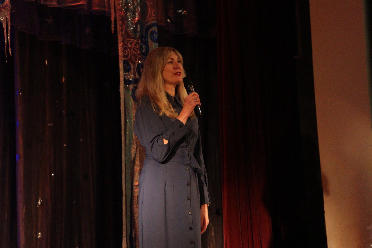 В зрительном зале Рязанского городского Дворца детского творчества прошла церемония чествования учащихся учреждений дополнительного образования и культуры города Рязани, добившихся значительных результатов в конкурсных... В зрительном зале Рязанского городского Дворца детского творчества прошла церемония чествования учащихся учреждений дополнительного образования и культуры города Рязани, добившихся значительных результатов в конкурсных...