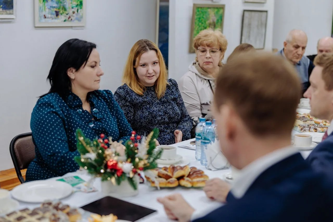 Павел Малков: Вчера вечером провёл выездное совещание по развитию Солотчи Павел Малков: Вчера вечером провёл выездное совещание по развитию Солотчи