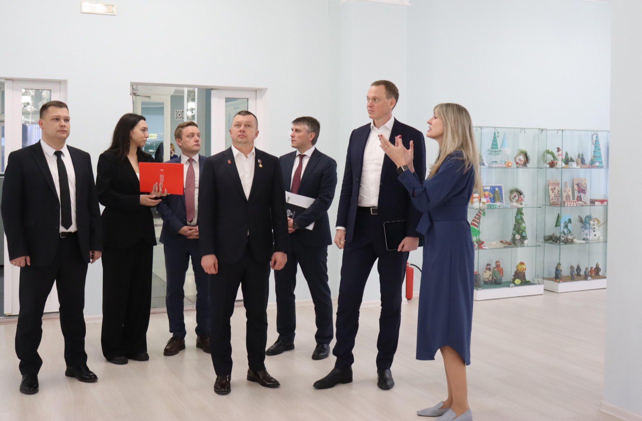 В городском Дворце детского творчества состоялся Совет по взаимодействию с Общероссийским общественно-государственным движением детей и молодежи «Движение Первых» В городском Дворце детского творчества состоялся Совет по взаимодействию с Общероссийским общественно-государственным движением детей и молодежи «Движение Первых»