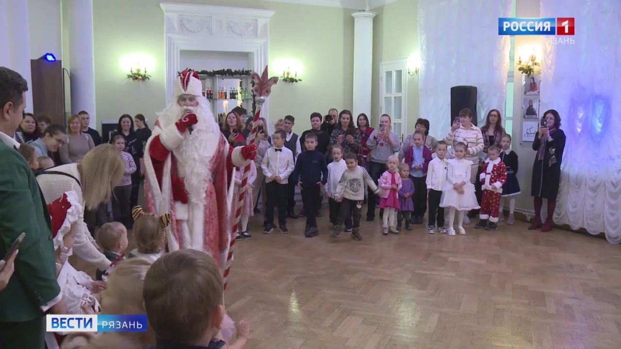 Новогодний мюзикл "Снежная королева" поставили в музыкальном театре