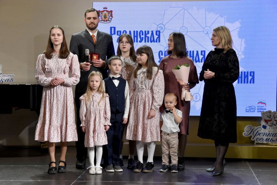 � ������ ������� ������� ����������� ������ � ����������� �����