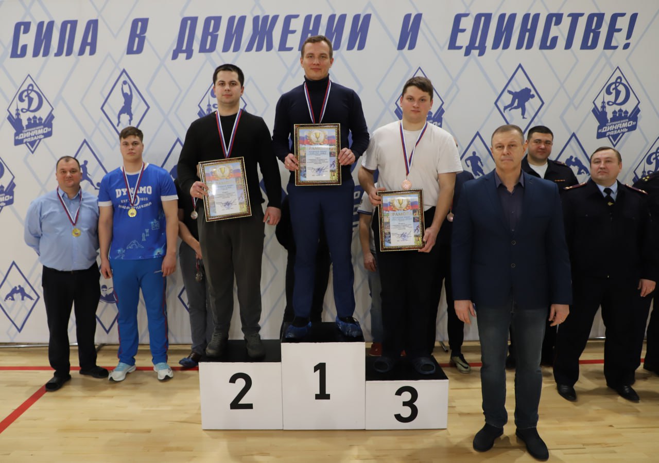 Наградили призеров Спартакиады УМВД России по Рязанской области по служебно-прикладным видам спорта среди структурных подразделений Наградили призеров Спартакиады УМВД России по Рязанской области по служебно-прикладным видам спорта среди структурных подразделений