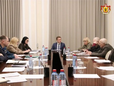 ������ ����������� ������������ ������������� ������� ����� ����� ������ ��������� ������� ������ �� ���������� � ���������� �����������, ����������� 40-����� ���������� �� ������������� ���