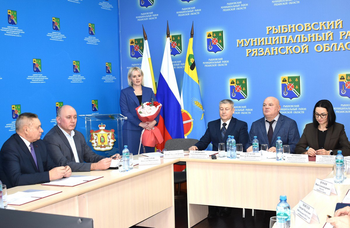 Елена Минкова стала главой Рыбновского округа Елена Минкова стала главой Рыбновского округа