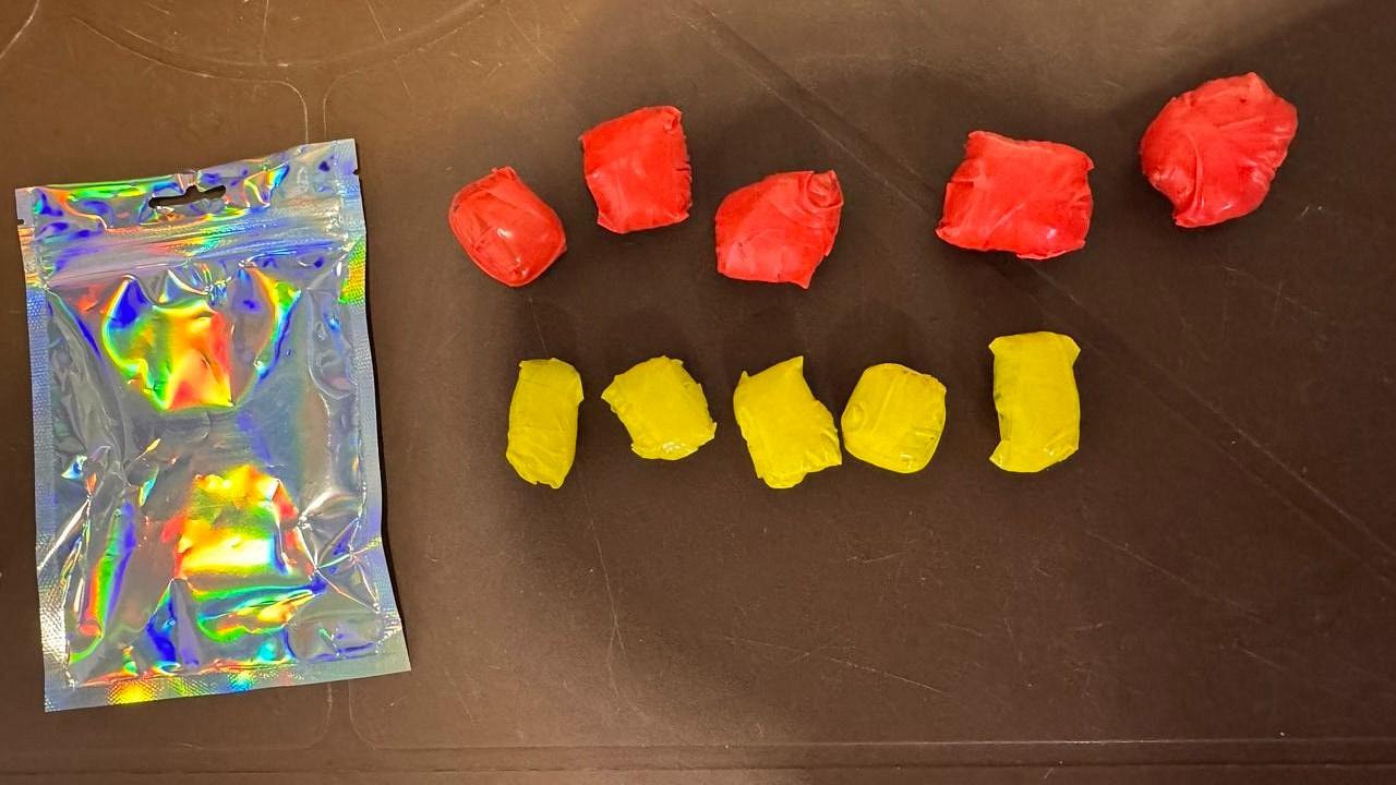 За распространение синтетического гашиша и метадона в Рязанской области полиция задержала двух приятелей За распространение синтетического гашиша и метадона в Рязанской области полиция задержала двух приятелей