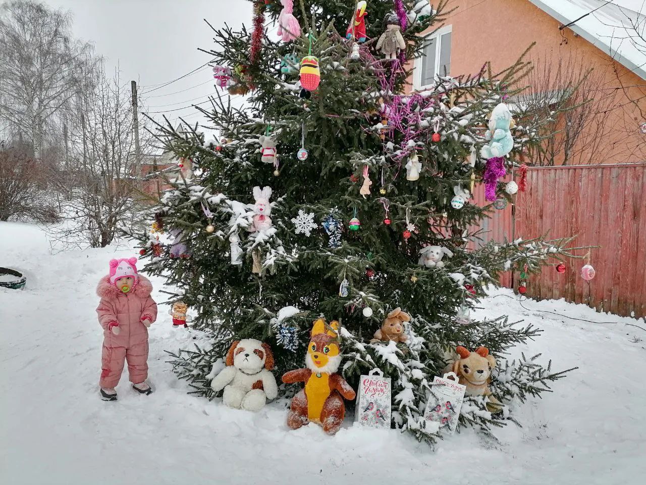 В приемных ТОС продолжаются детские новогодние праздники В приемных ТОС продолжаются детские новогодние праздники