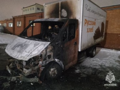 #СводкаМЧС. За сутки пожарно-спасательными подразделениями Рязанской области ликвидирован 1 техногенный пожар: 28 декабря в 22:25 поступило сообщение о загорании в грузовом автомобиле в городе Рязани