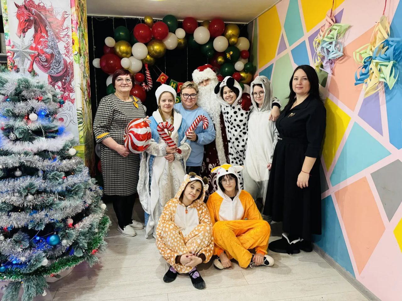 В приемных ТОС продолжаются детские новогодние праздники В приемных ТОС продолжаются детские новогодние праздники