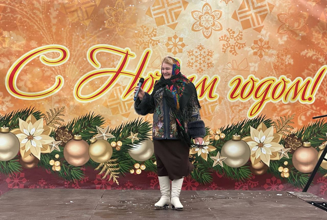 КДЦ «Октябрь» представил гостям новогоднюю программу КДЦ «Октябрь» представил гостям новогоднюю программу