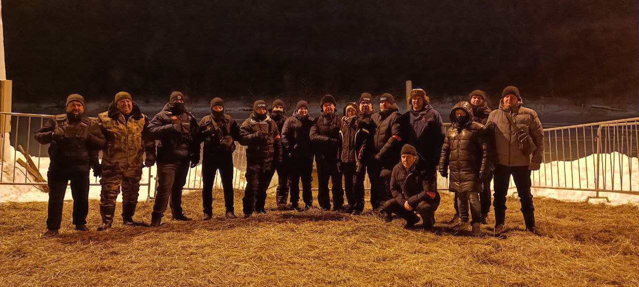 Народные дружинники отрядов «Рязанская дружина», «Казачий рубеж» и «Северная дружина» Советского района города Рязани принимали активное участие в охране общественного порядка во время проведения новогодних мероприятий в... Народные дружинники отрядов «Рязанская дружина», «Казачий рубеж» и «Северная дружина» Советского района города Рязани принимали активное участие в охране общественного порядка во время проведения новогодних мероприятий в...