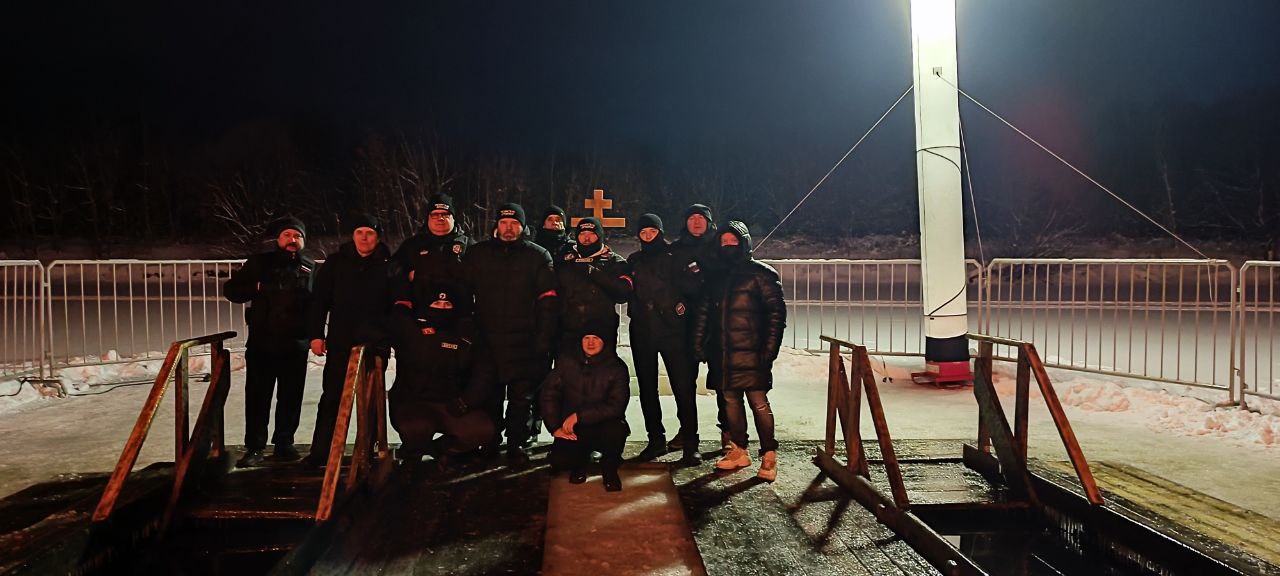 Народные дружинники отрядов «Рязанская дружина», «Казачий рубеж» и «Северная дружина» Советского района города Рязани принимали активное участие в охране общественного порядка во время проведения новогодних мероприятий в... Народные дружинники отрядов «Рязанская дружина», «Казачий рубеж» и «Северная дружина» Советского района города Рязани принимали активное участие в охране общественного порядка во время проведения новогодних мероприятий в...