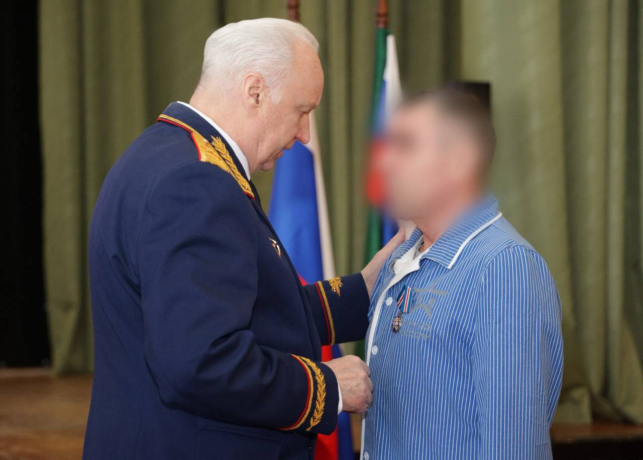 Председатель СК России посетил военнослужащих, проходящих лечение в Санкт-Петербургском госпитале для ветеранов войн Председатель СК России посетил военнослужащих, проходящих лечение в Санкт-Петербургском госпитале для ветеранов войн