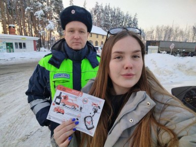 С целью формирования законопослушного поведения на автомобильных дорогах сотрудники Госавтоинспекции Клепиковского района провели среди водителей профилактическую акцию «5 фактов о дорожной безопасности»