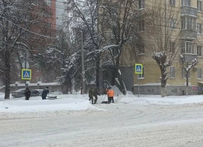 Городские службы работают в усиленном режиме, чтобы минимизировать последствия непогоды