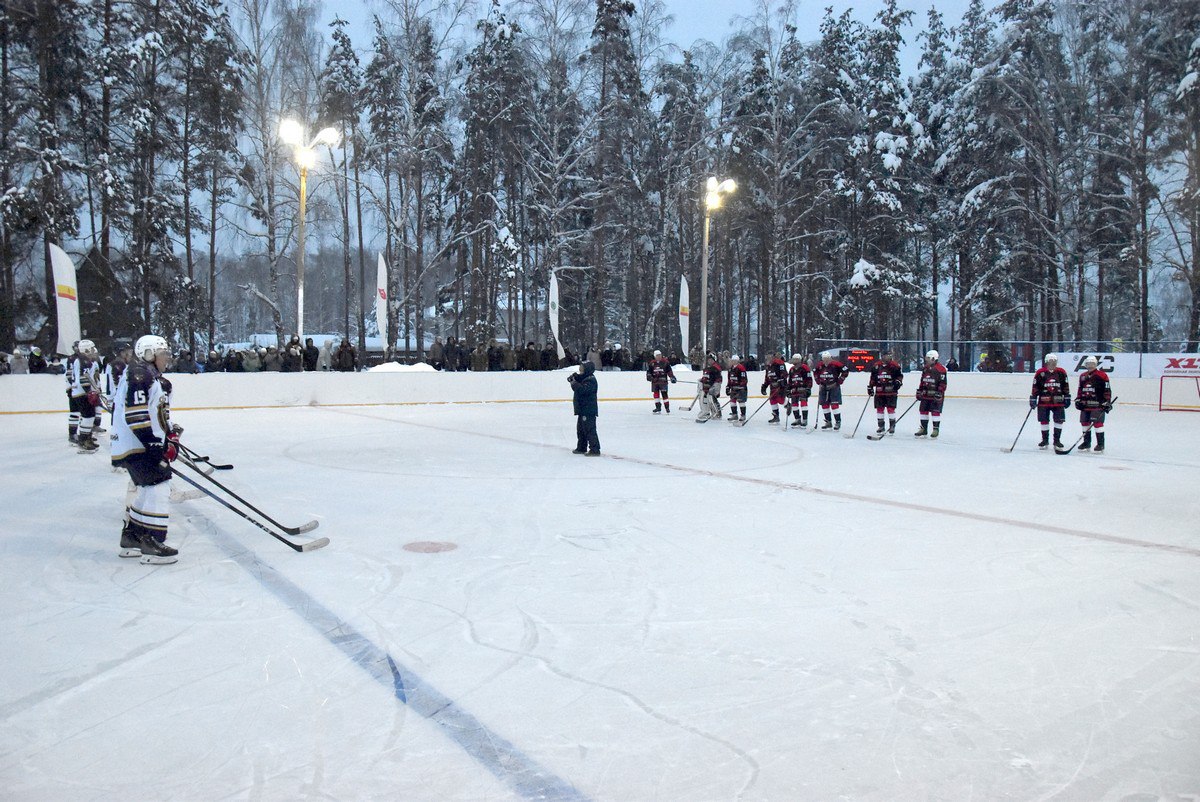 В среду, 28 января, в деревне Клетино Касимовского округа на обновленной хоккейной площадке прошел первый товарищеский матч В среду, 28 января, в деревне Клетино Касимовского округа на обновленной хоккейной площадке прошел первый товарищеский матч