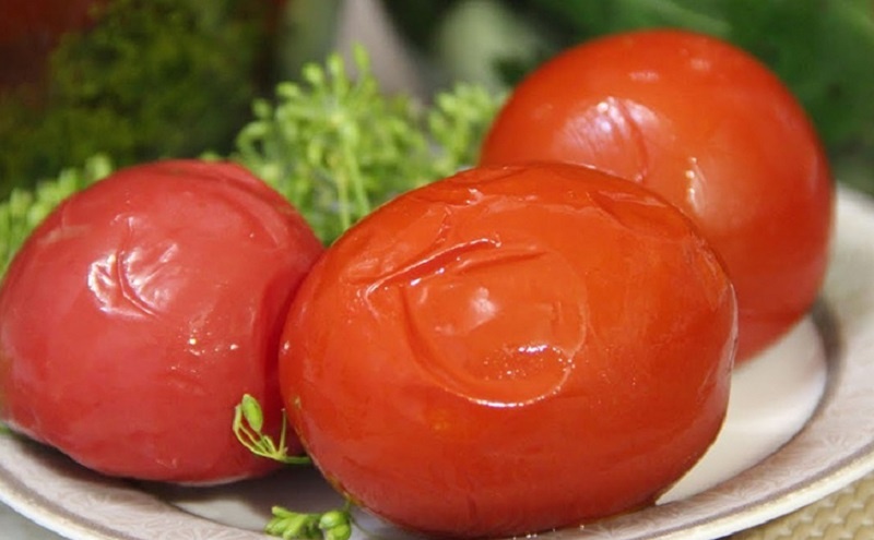 Как приготовить малосольные квашеные помидоры на зиму