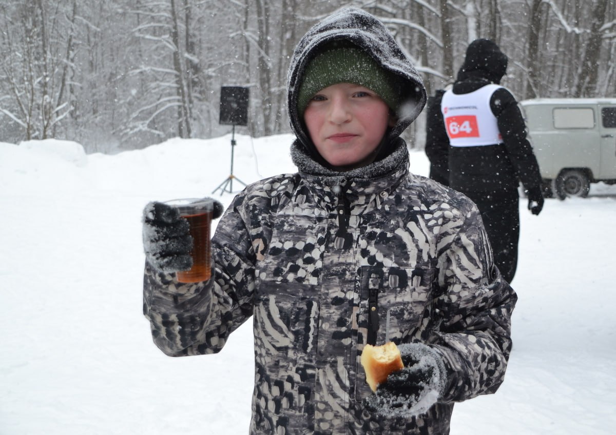 31 января в Запожвском лесу, недалеко от поселка Благодатный, прошли лыжные гонки памяти Героя России Алексея Тучина 31 января в Запожвском лесу, недалеко от поселка Благодатный, прошли лыжные гонки памяти Героя России Алексея Тучина