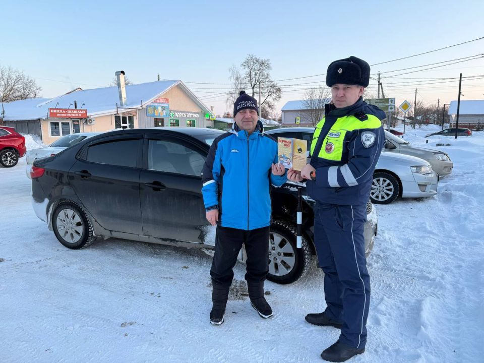 С целью формирования законопослушного поведения на автомобильных дорогах, в рамках информационно-пропагандистских мероприятий «Верный шаг», сотрудники Госавтоинспекции Спасского района провели среди участников дорожного...