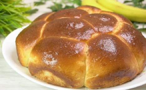 Воздушный пирог на яйцах: как удивить семью вкусным угощением без молока