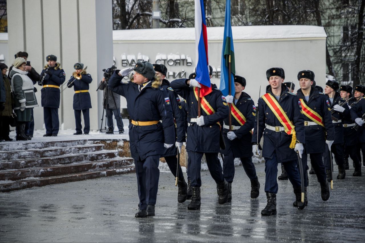 Сотрудники следственного управления приняли участие в мероприятиях, приуроченных ко Дню защитника Отечества Сотрудники следственного управления приняли участие в мероприятиях, приуроченных ко Дню защитника Отечества