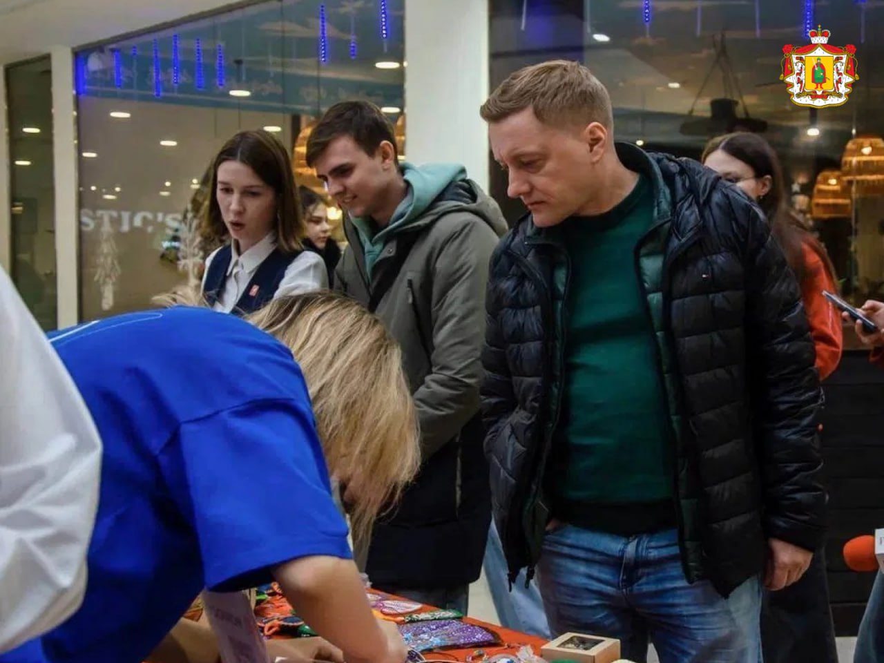 Состоялась благотворительная ярмарка «БлагоТвори с Первыми», направленная на поддержку участников СВО Состоялась благотворительная ярмарка «БлагоТвори с Первыми», направленная на поддержку участников СВО